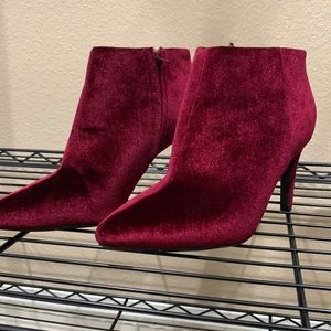 Burgundy velvet 7M Short Bootie